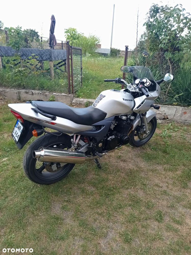 Kawasaki ZR - 14