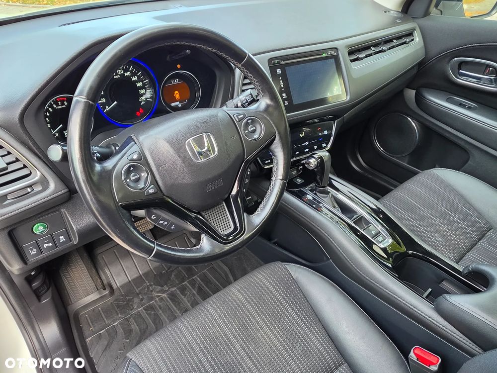 Honda HR-V 1.5 i-VTEC CVT Executive - 16