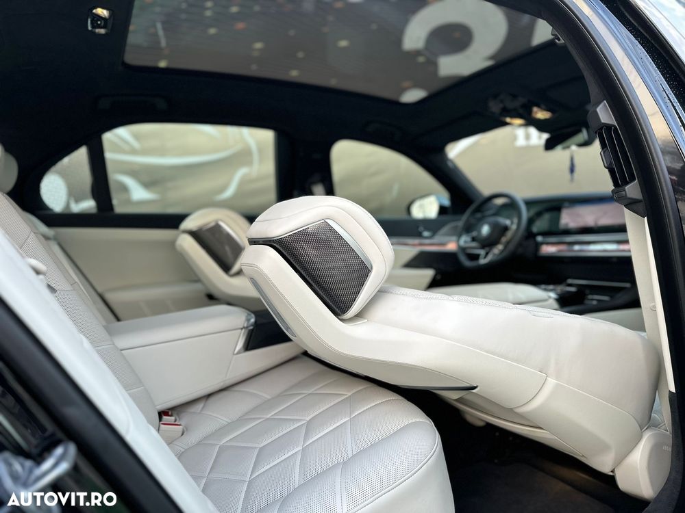 BMW Seria 7 - 21