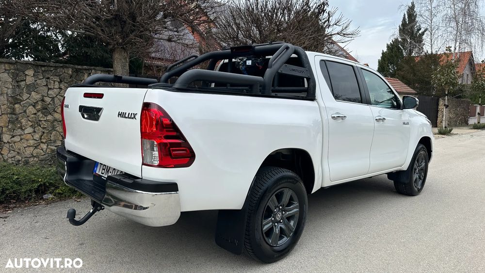 Toyota Hilux 2.8D 204CP 4x4 Double Cab AT Executive - 6