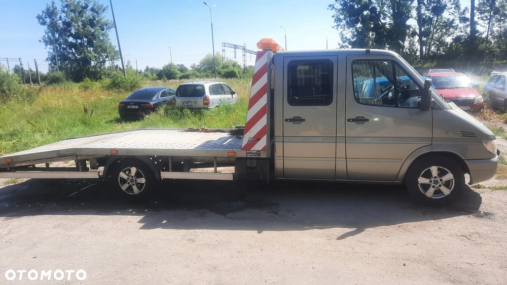 Mercedes-Benz Sprinter - 17