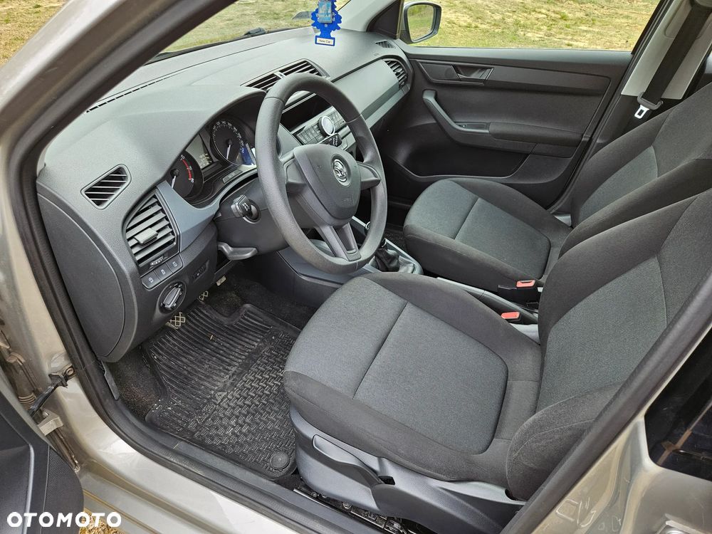 Skoda Fabia 1.2 TSI Active - 5