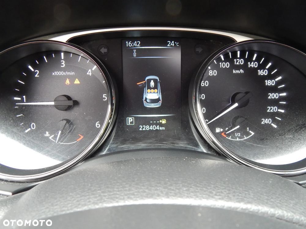 Nissan X-Trail 1.6 dCi Xtronic 360 - 6