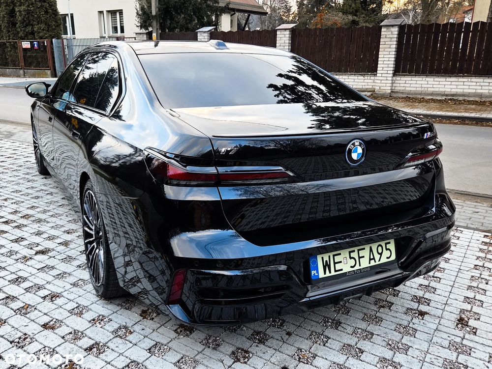 BMW i7 - 19