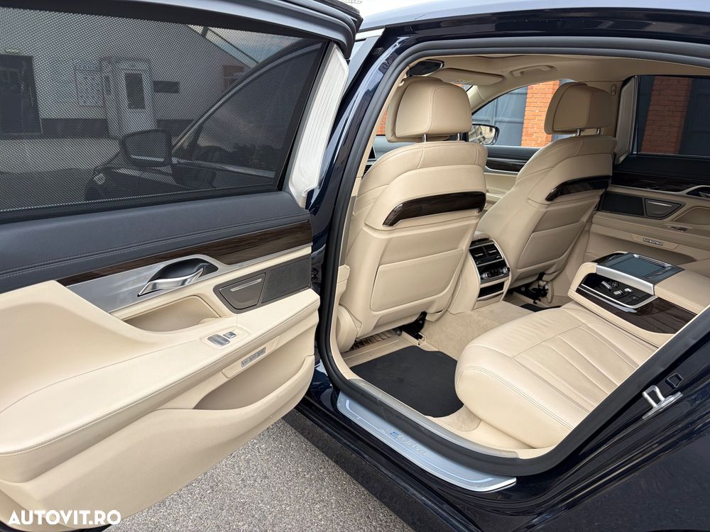 BMW Seria 7 - 10