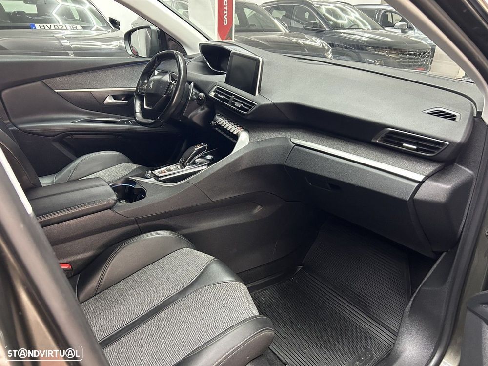 Peugeot 3008 1.5 BlueHDi Allure EAT8 - 13