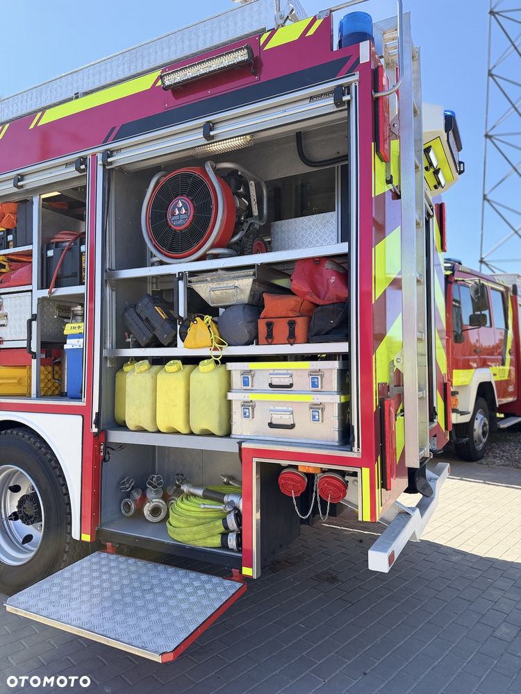 MAN Straż pożarna, Pojazd pożarniczy, Wóz strażacki MAN L80 GBA 3000l wody, reduktor, maszt oświetleniowy, wysokie kąty natarcia, wyciągarka, CNBOP - 7