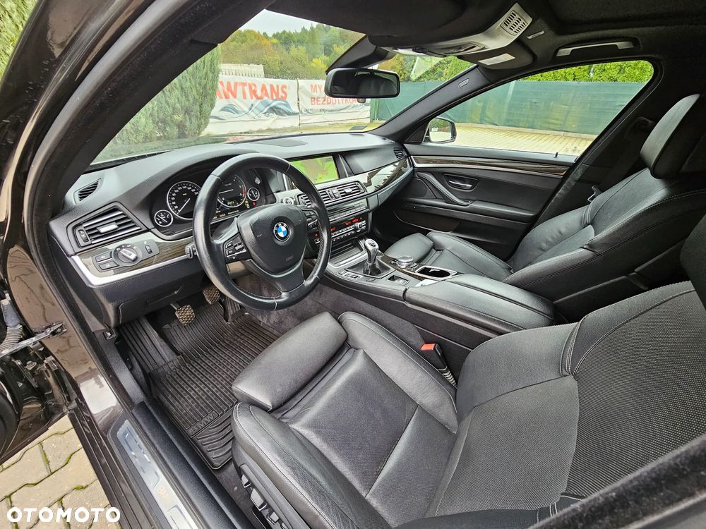 BMW Seria 5 525d Luxury Line - 7