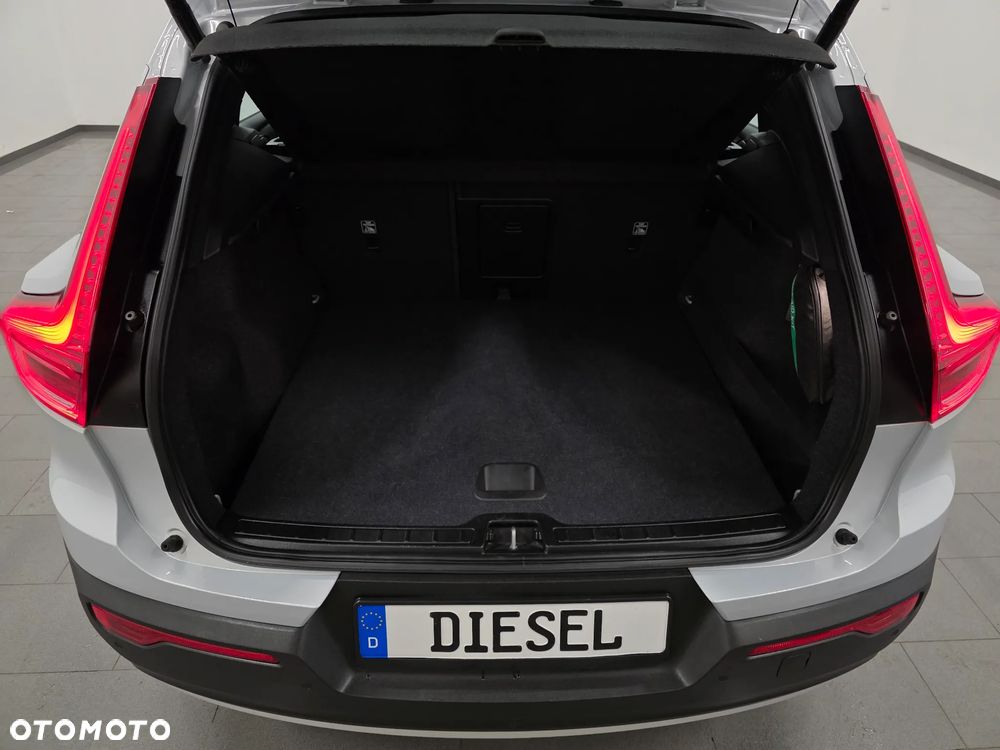 Volvo XC 40 D3 SCR R-Design - 37