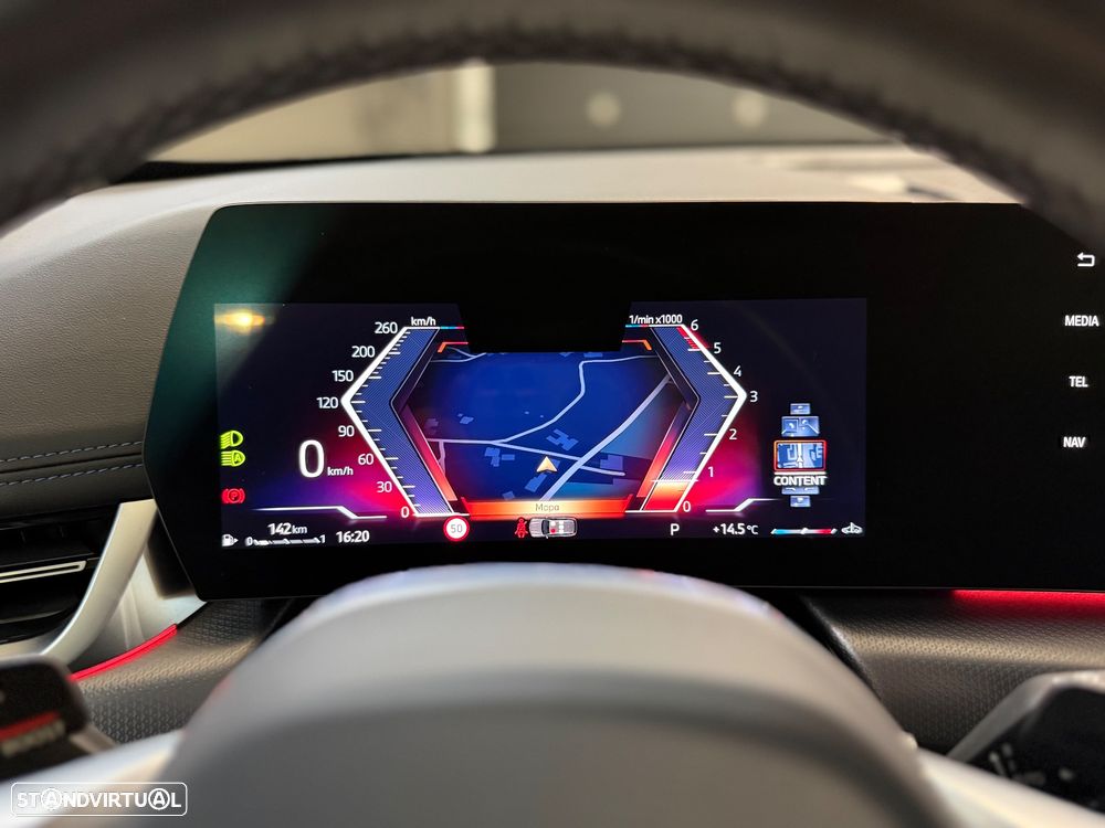 BMW X1 sDrive18d Pack Desportivo M - 26