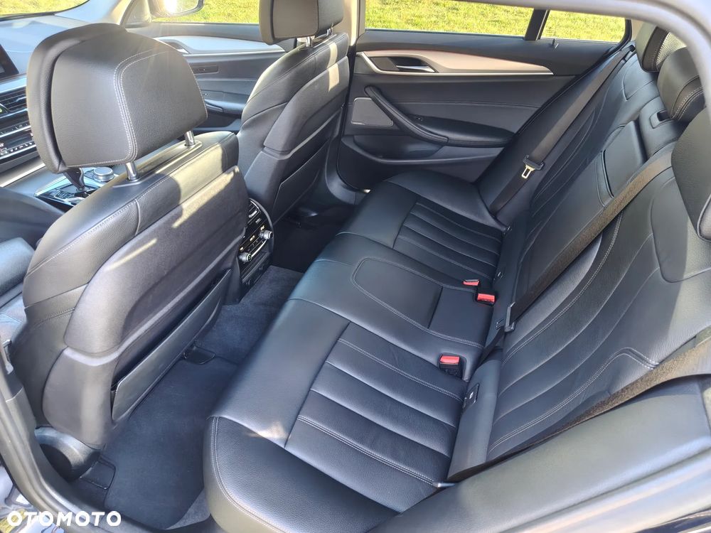BMW Seria 5 525d - 20