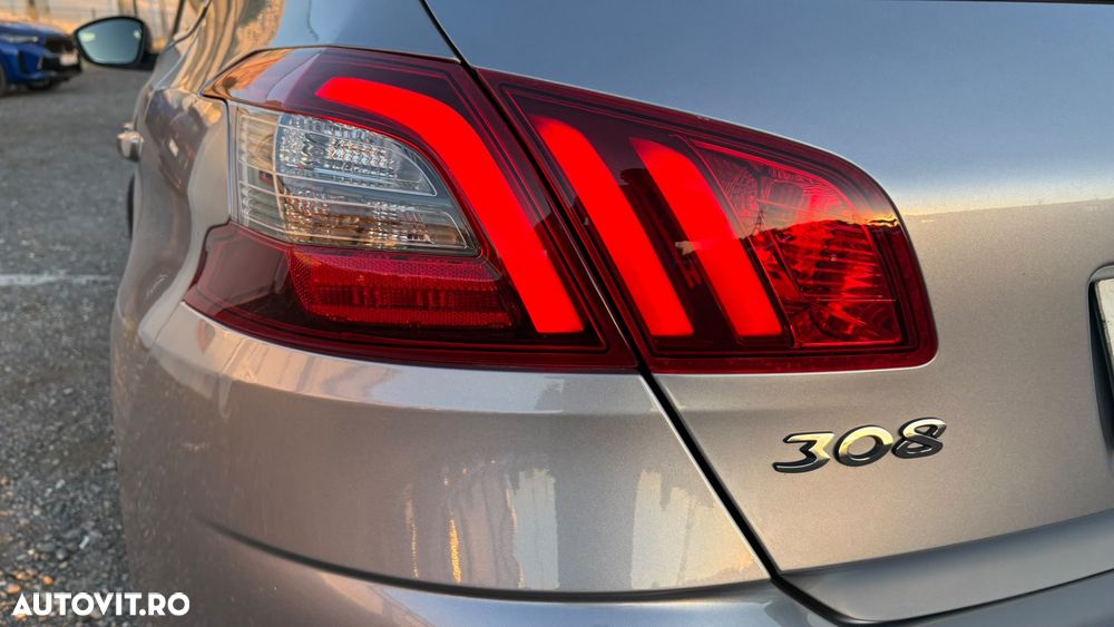 Peugeot 308 - 26