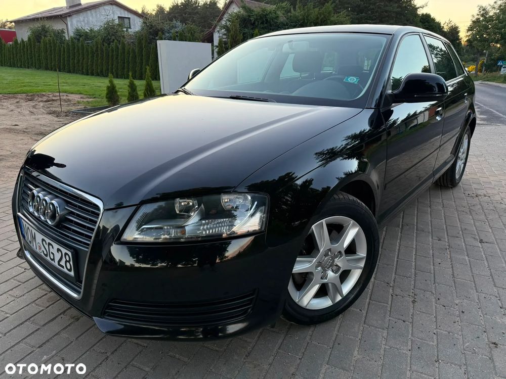 Audi A3 Sportback - 1