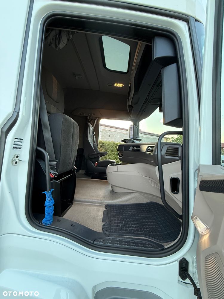 DAF XG - 10