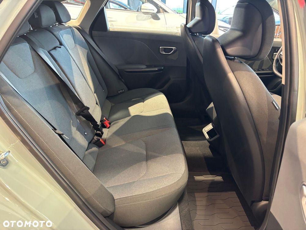 Kia K4 - 16