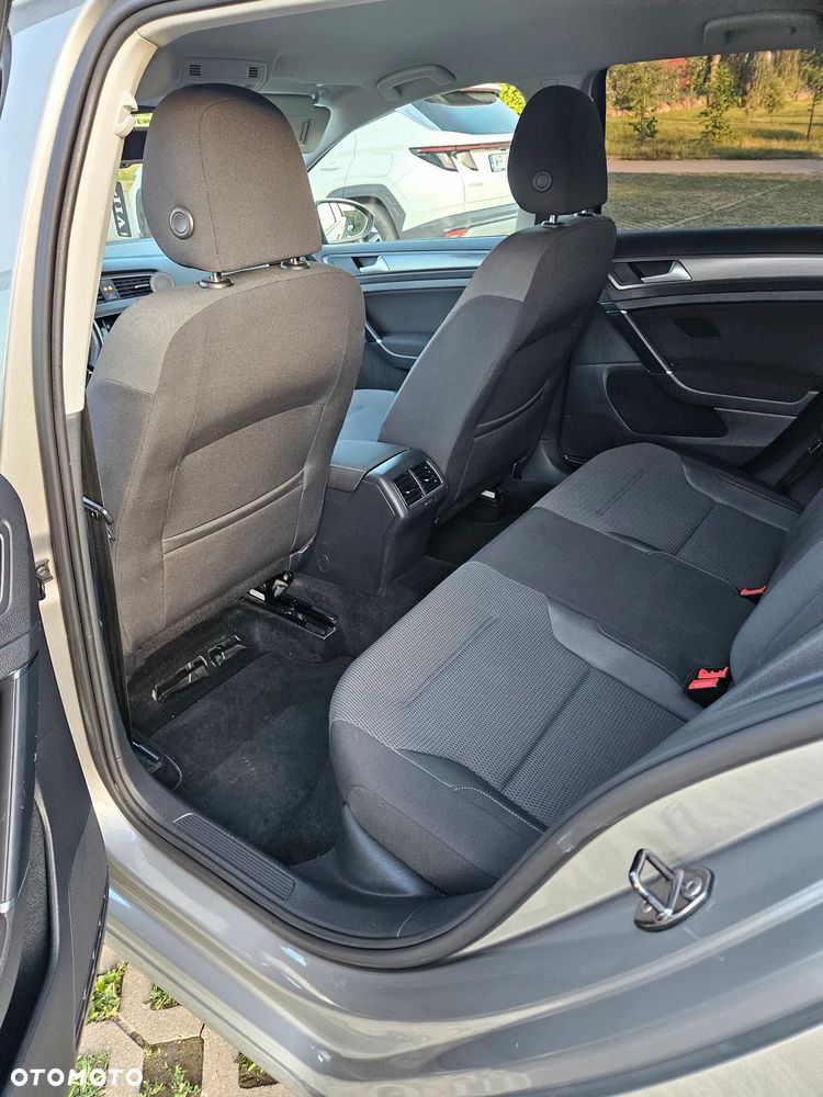 Volkswagen Golf 1.2 TSI BMT Trendline Perfectline - 14