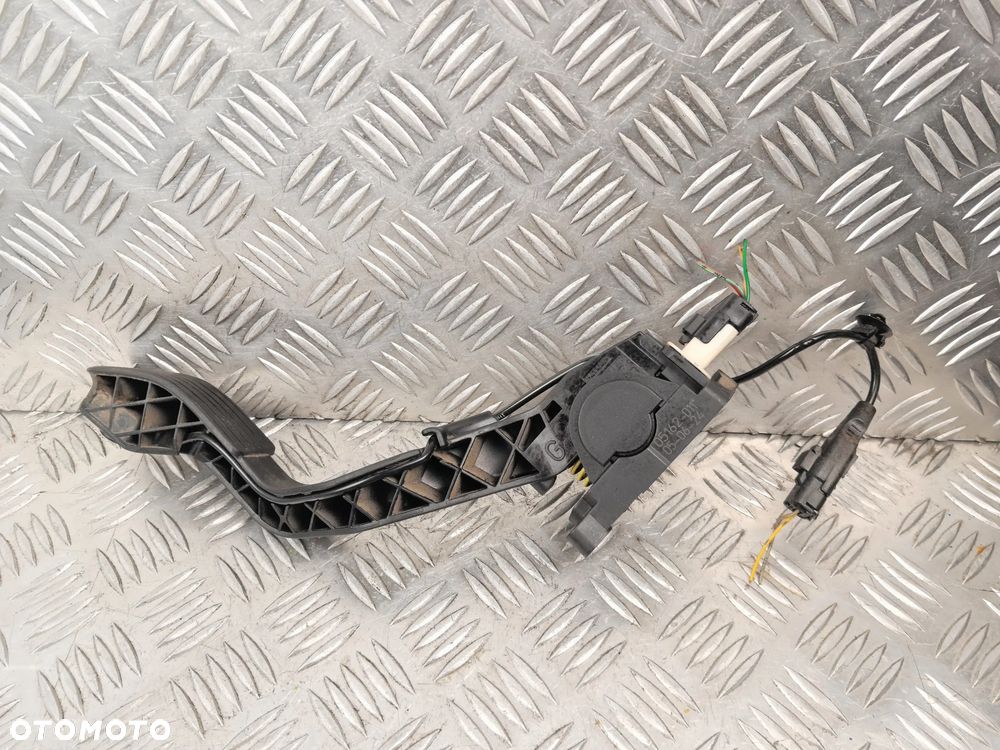 Potencjometr gazu Peugeot Citroen 06-13r. 9650889180 - 2