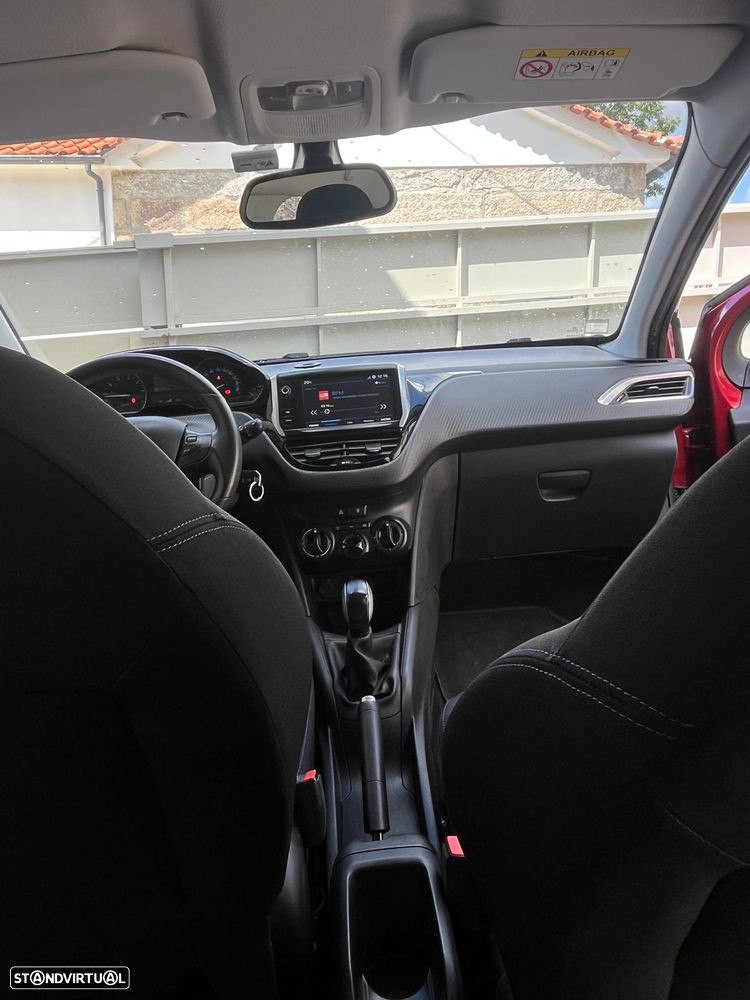 Peugeot 208 1.2 PureTech Style - 10