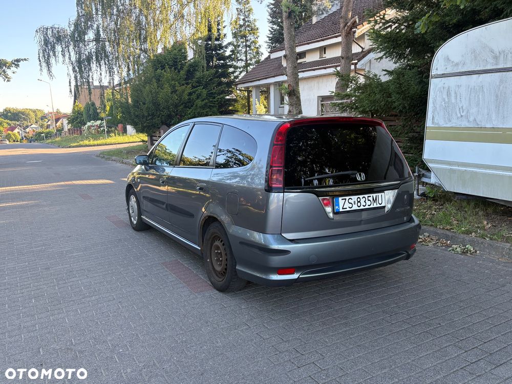 Honda Stream 2.0i ES - 13