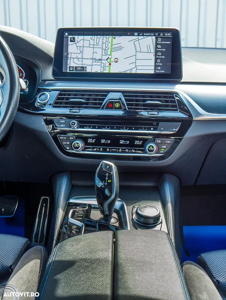 BMW Seria 5 530e Aut. M Sport Edition - 38