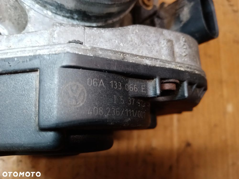 Przepustnica VW New Beetle 2.0 06A133066E - 7