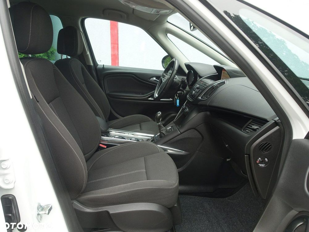 Opel Zafira 1.4 T Cosmo EU6 - 14