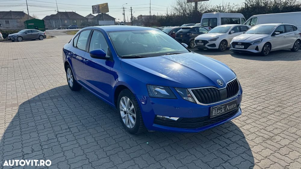 Skoda Octavia - 2