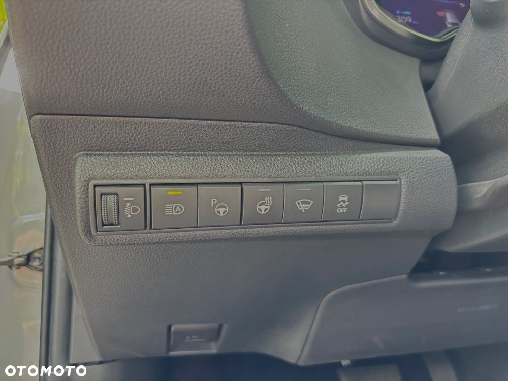 Toyota Corolla 2.0 Hybrid Executive - 21