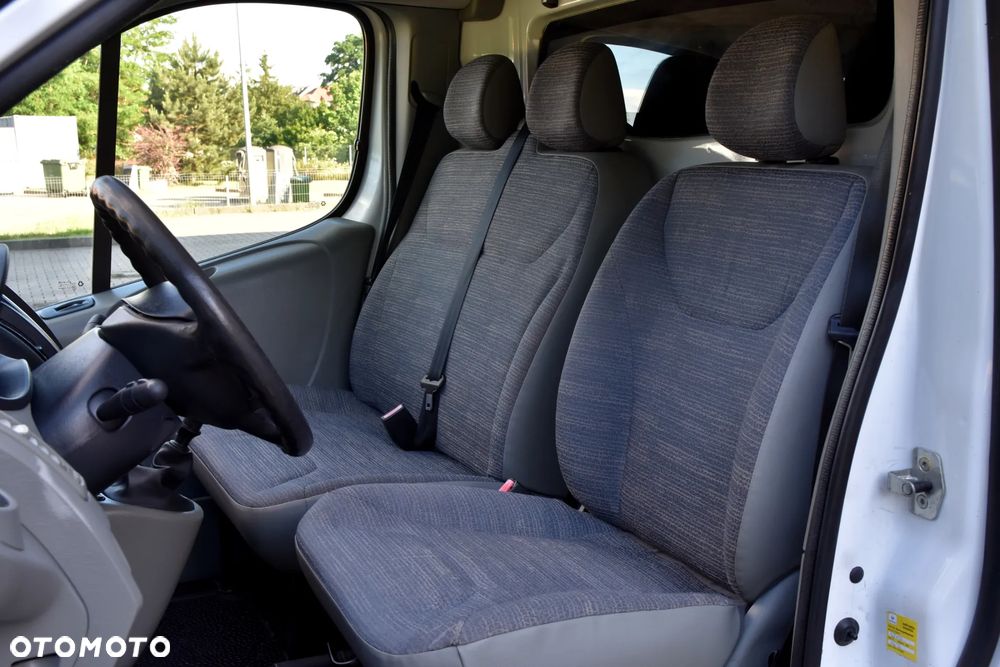 Renault Trafic - 16