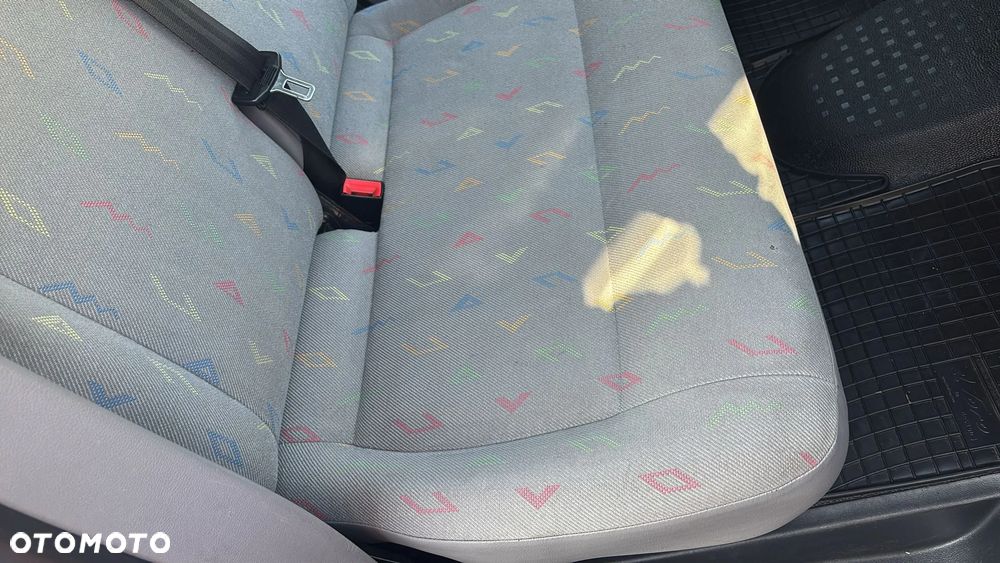 Volkswagen Transporter T5 - 15