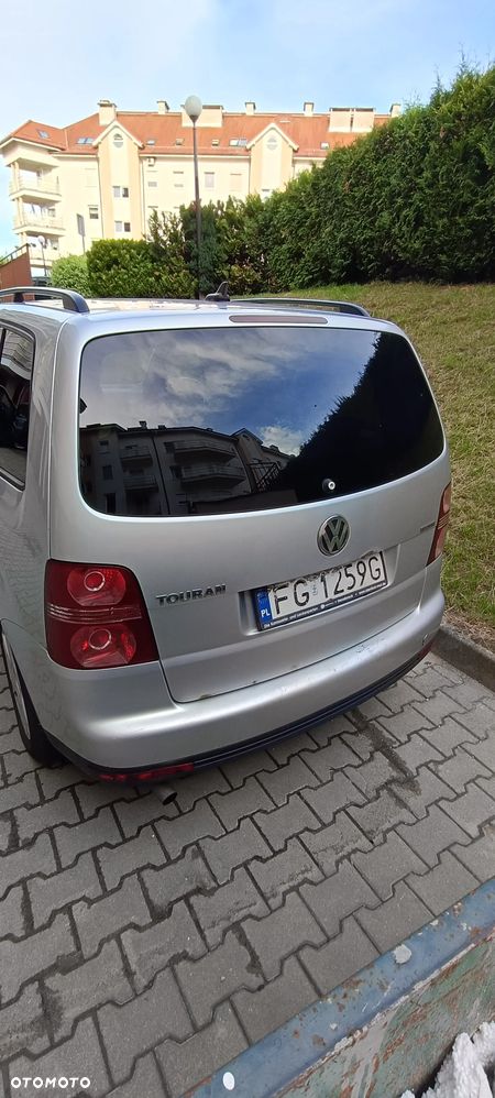 Volkswagen Touran - 7