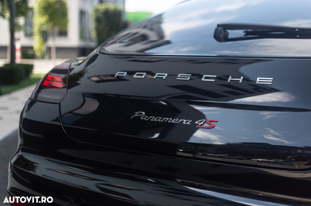 Porsche Panamera 3.0 PDK 4S Executive - 33