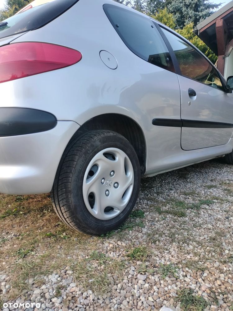 Peugeot 206 - 10