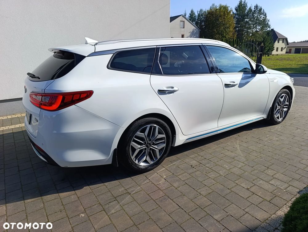 Kia Optima Plug-in Hybrid - 4