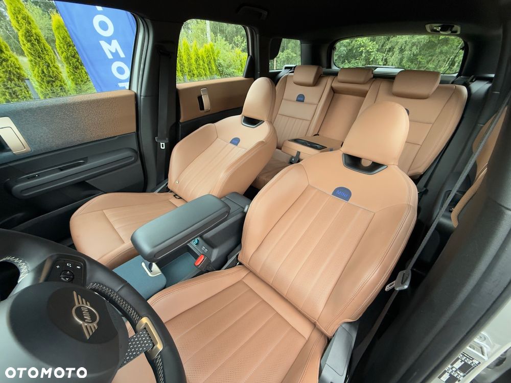MINI Countryman C mHEV Linia Essential - 27