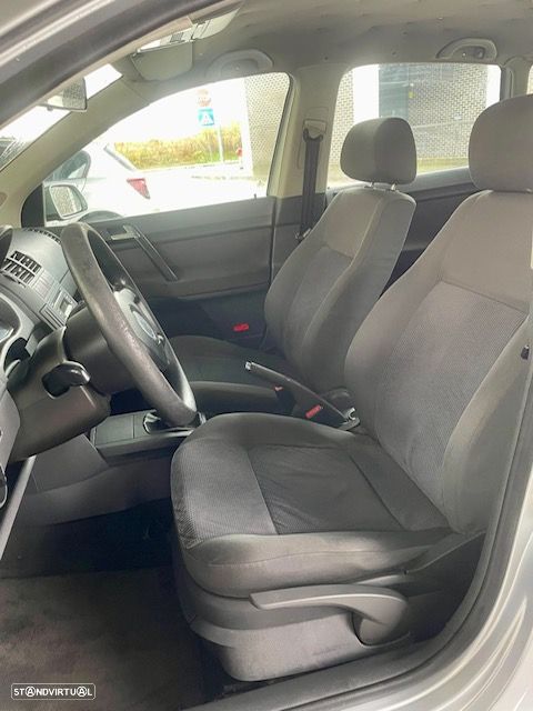 VW Polo 1.4 TDi Confortline - 12