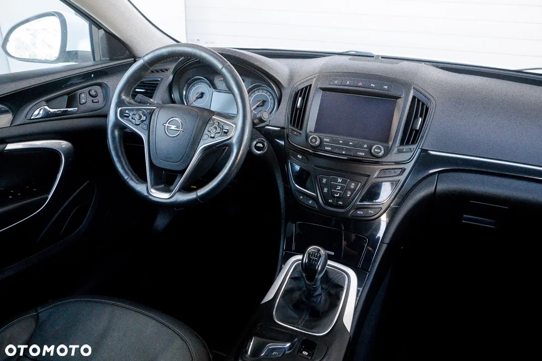 Opel Insignia 1.6 T Cosmo S&S - 40
