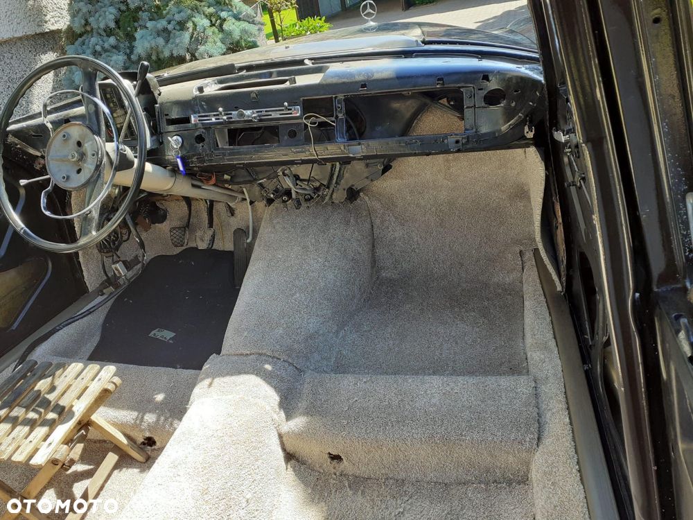 Mercedes-Benz W111 - 16