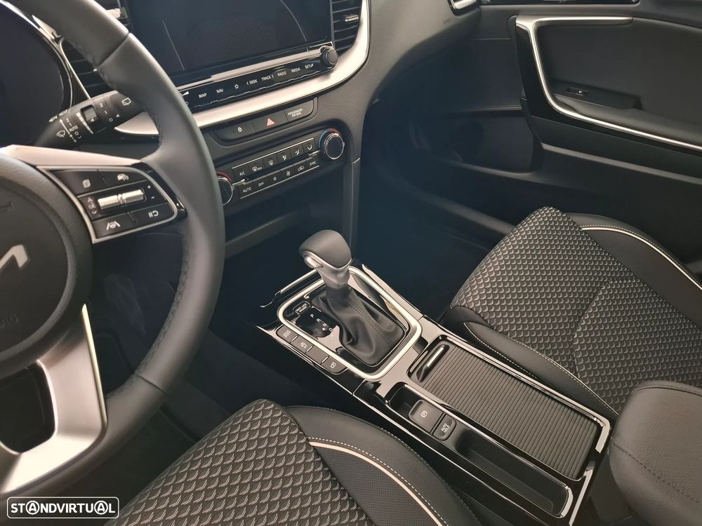 Kia XCeed 1.0 T-GDI Tech 7DCT - 13