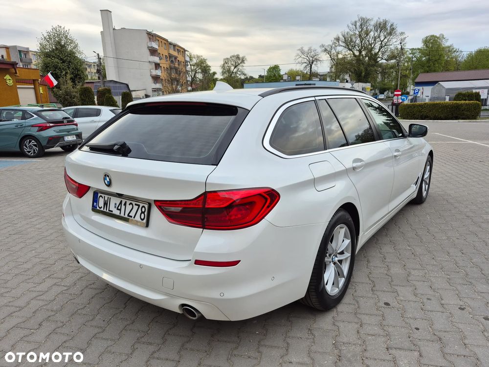 BMW Seria 5 520d xDrive Sport Line - 12