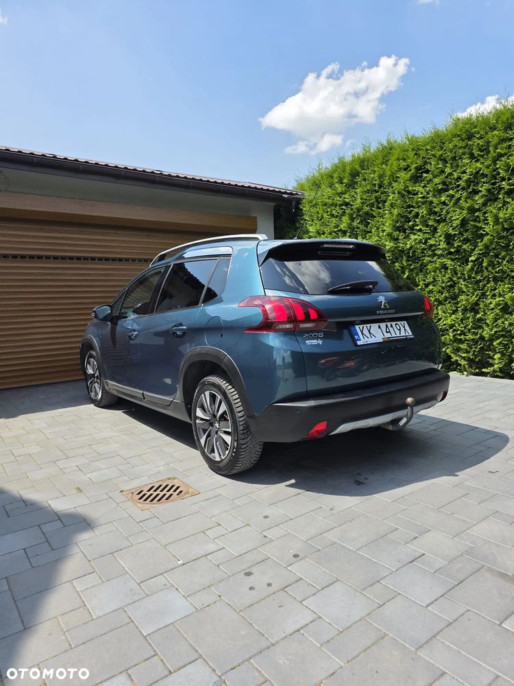 Peugeot 2008 1.2 PureTech Allure S&S - 7