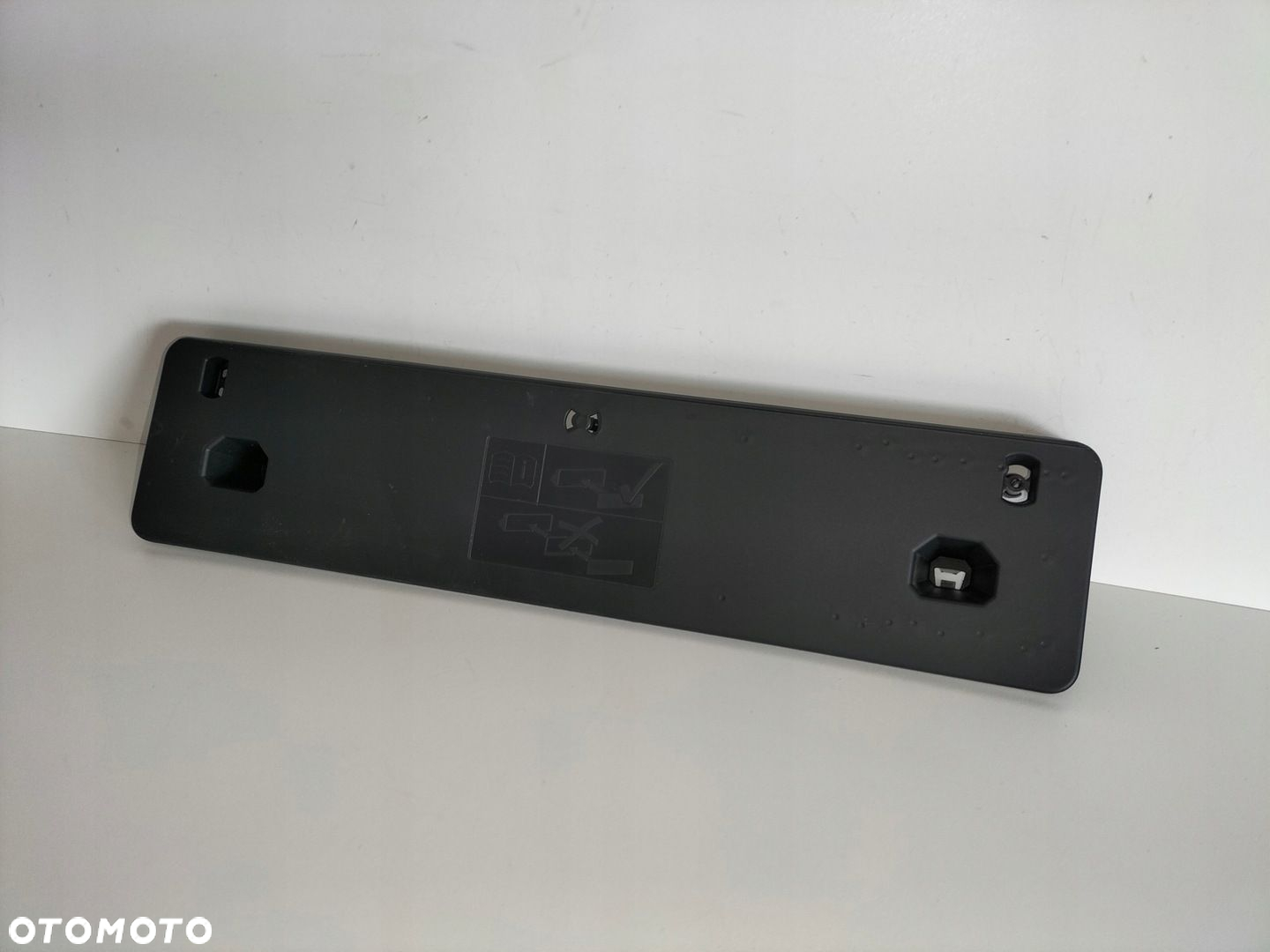Podkładka pod tablicę rejestracyjną przód MERCEDES CLA C118 19- AMG - 3