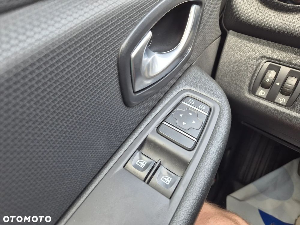 Renault Clio Energy dCi 90 Business - 22