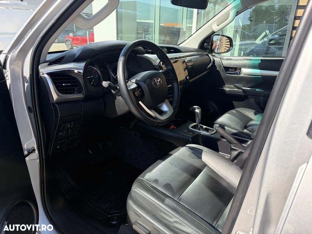 Toyota Hilux 2.4D 150CP 4x4 Double Cab AT Executive - 16