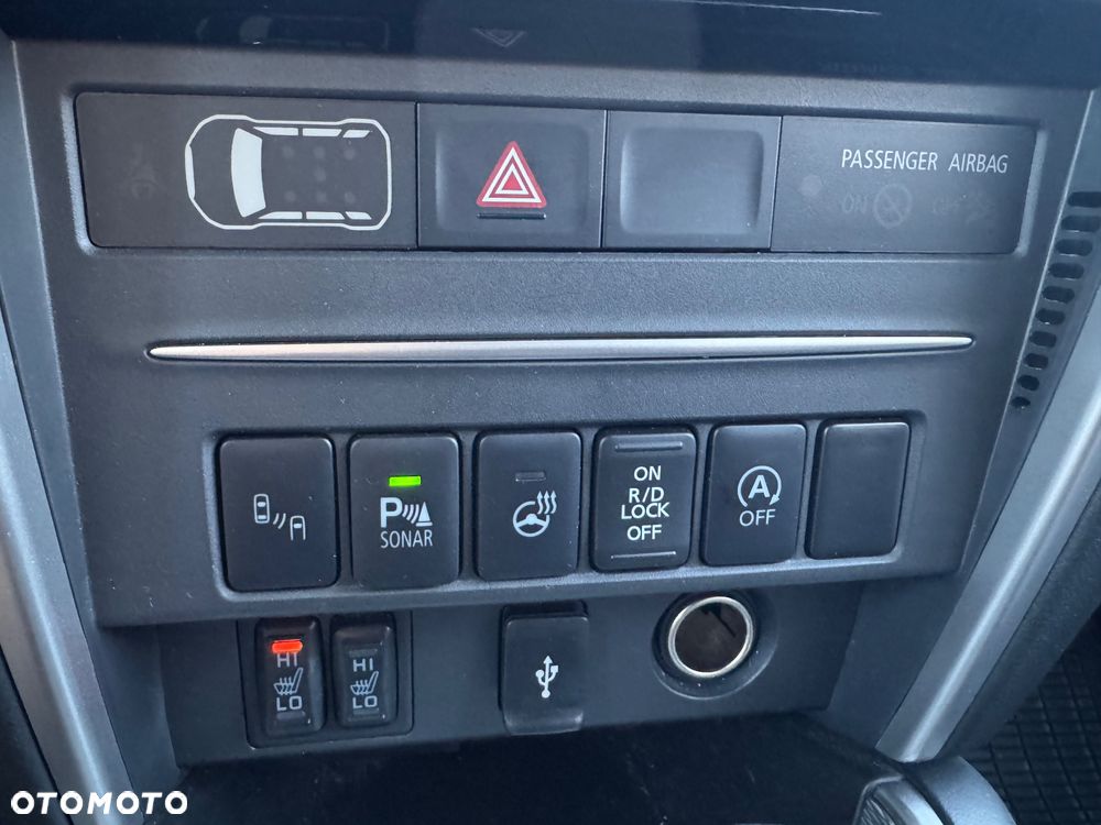 Mitsubishi L200 2.2 d DC Instyle Plus - 28