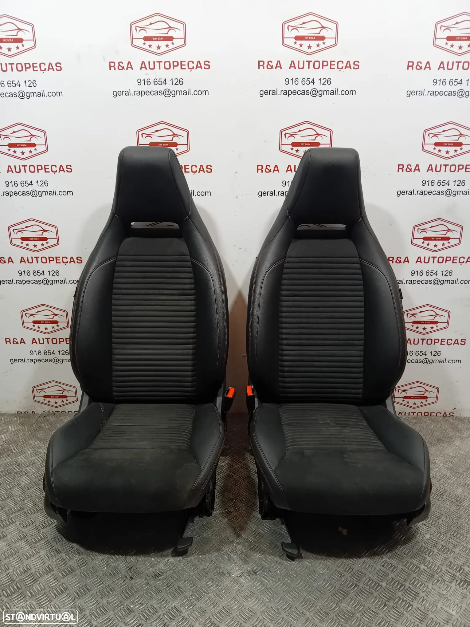 Conjunto de Bancos Mercedes Classe A W176 AMG Original - 12