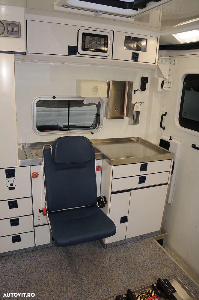 Mercedes-Benz Sprinter - 7