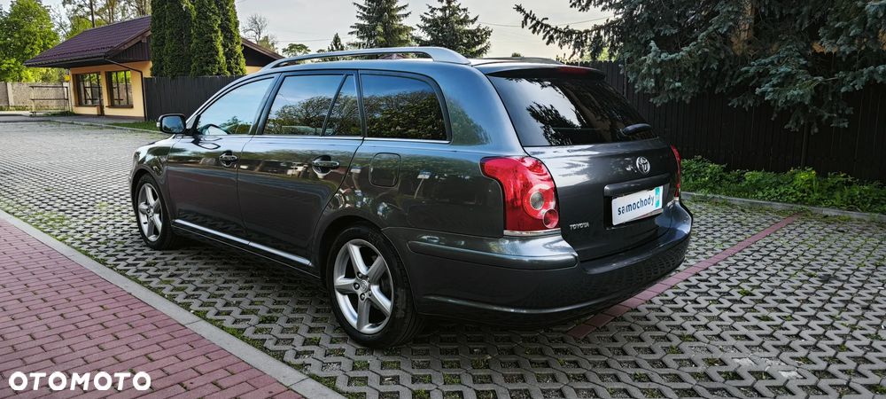 Toyota Avensis 2.2 D-4D Sol Plus - 12