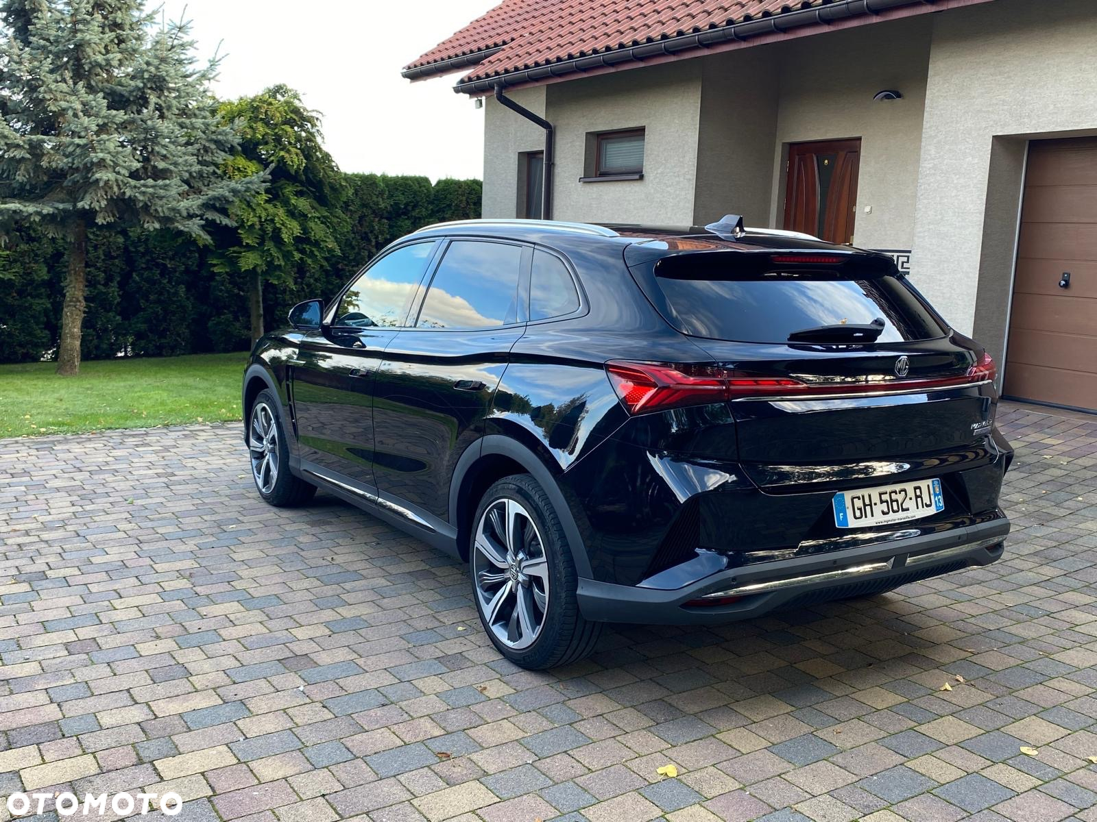 MG Marvel R Luxury - 4