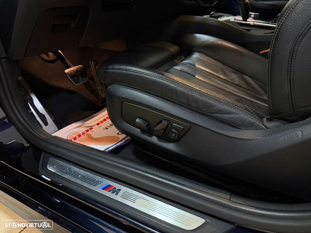 BMW 520 d Pack Desportivo M Auto - 19